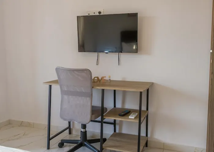 Seaside Serenity Suite In Loutra