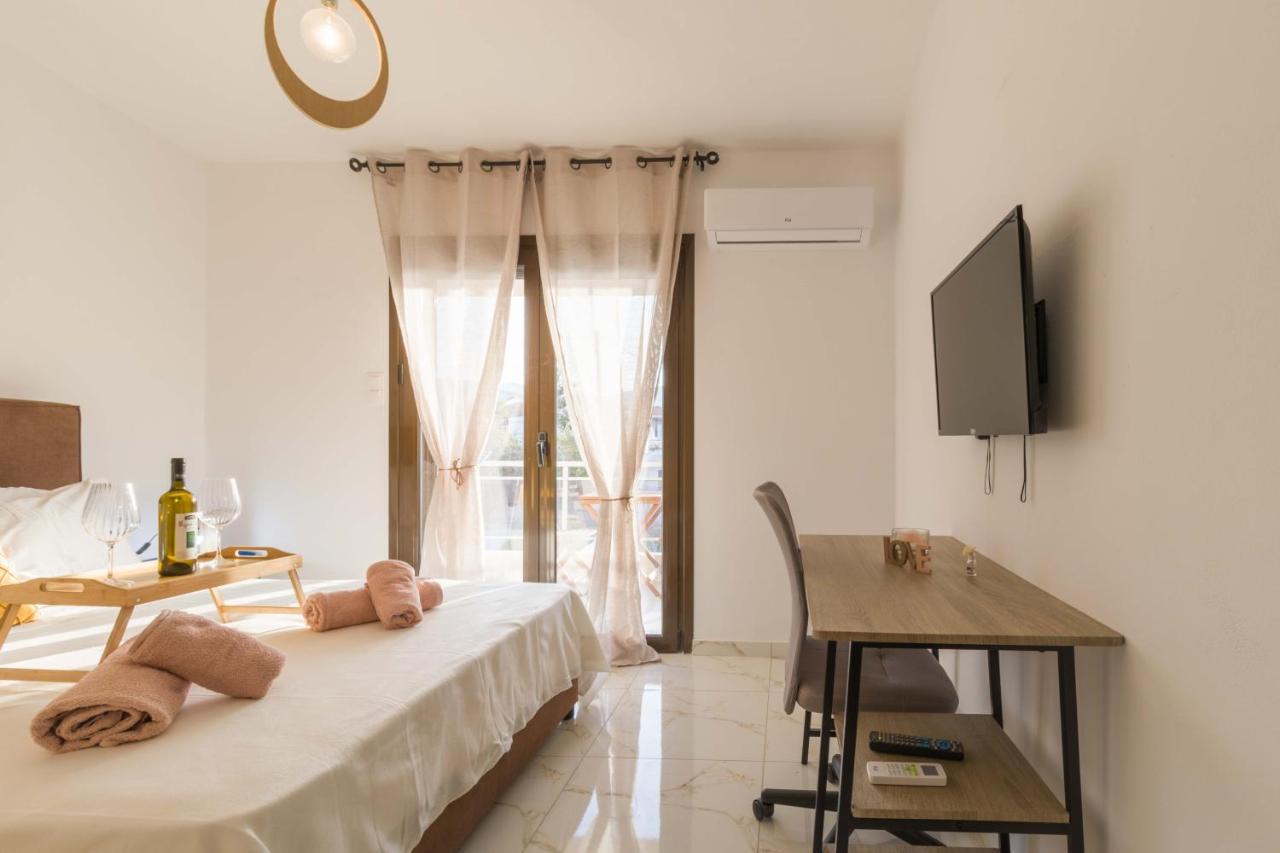 Apartment Seaside Serenity In Loutra *