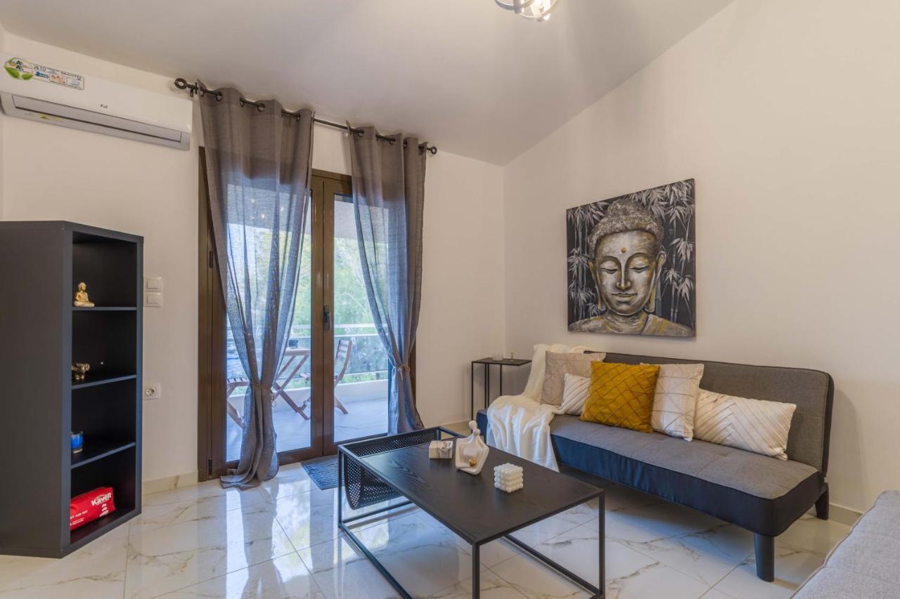 Seaside Serenity In Loutra Apartment *