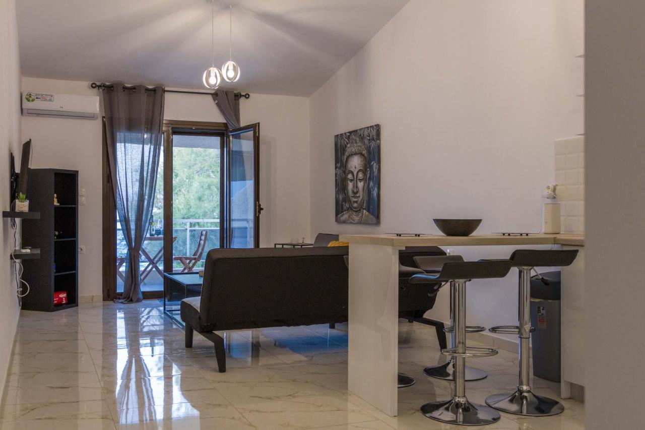 Apartment Seaside Serenity In Loutra *